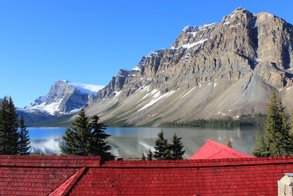 Simpson's Num-ti-jah lodge, Bow Lake, Alberta