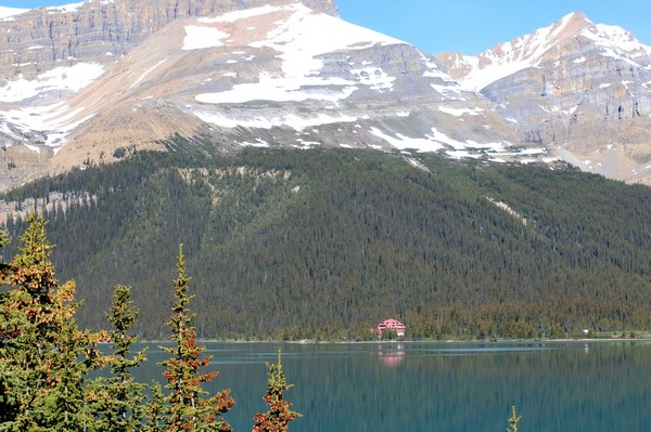 Simpson's Num-ti-jah lodge, Bow Lake, Alberta