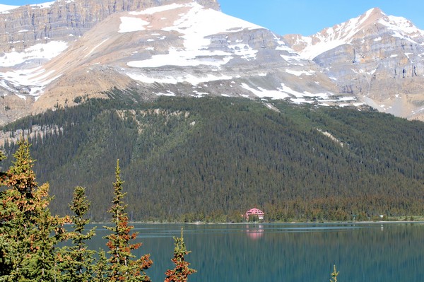 Simpson's Num-ti-jah lodge, Bow Lake, Alberta