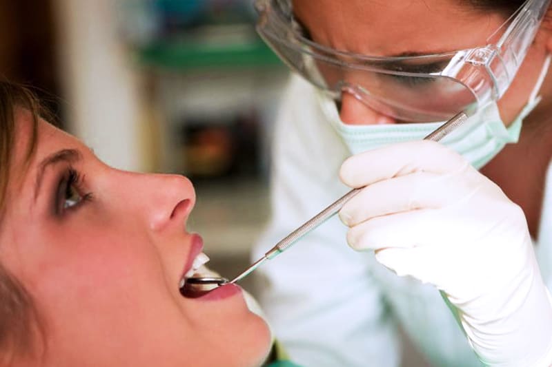 6 Obvious Signs That You Should Visit a Dentist