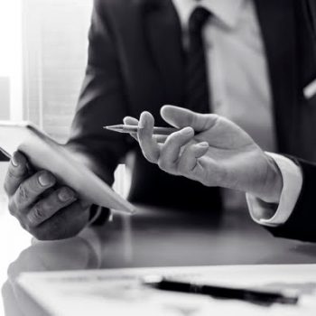 coworkers-team-brainstorming (1)-e397dc91