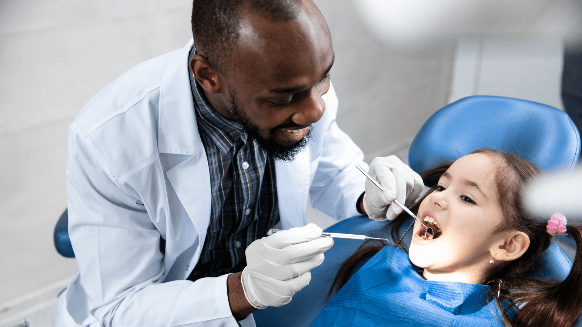 What to Expect During a Kids’ Dental Cleaning