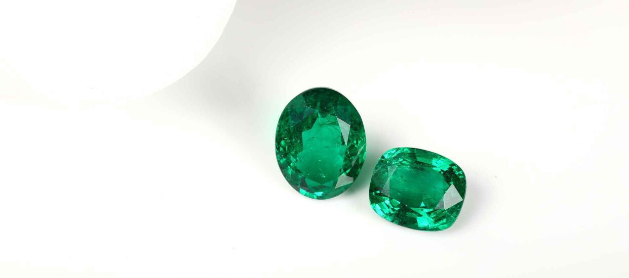 emeralds-983725