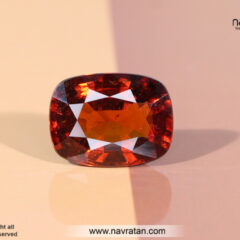Hessonite-Stone